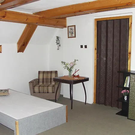 Holiday home Edy Dum *